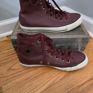 ​Converse Chuck Taylor All Star Hi Leather Burgundy Sherpa Lined Women's Size 8
